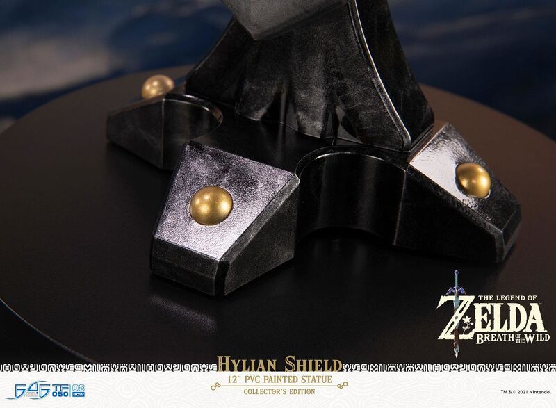 File:F4F BotW Hylian Shield PVC (Collector's Edition) - Official -40.jpg