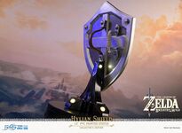 F4F BotW Hylian Shield PVC (Collector's Edition) - Official -23.jpg