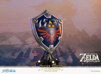 F4F BotW Hylian Shield PVC (Collector's Edition) - Official -02.jpg
