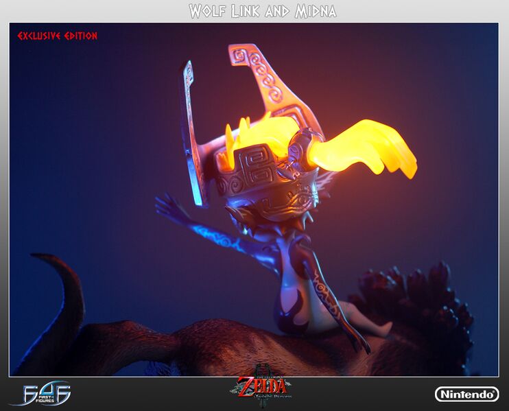 File:Wolf-Link-Midna-Exclusive-Statue-07.jpg