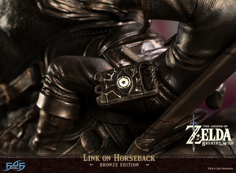File:F4F Link on Horseback (Bronze Edition) -Official-32.jpg
