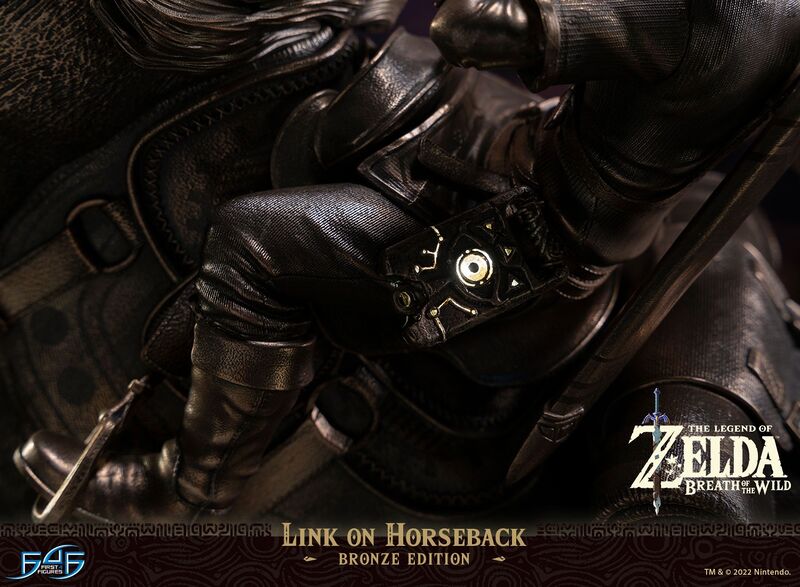 File:F4F Link on Horseback (Bronze Edition) -Official-31.jpg