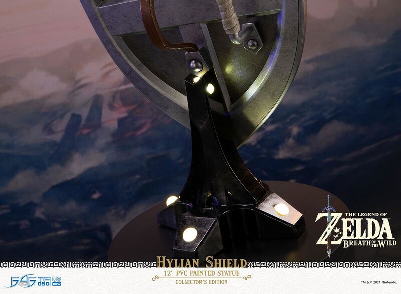 File:F4F BotW Hylian Shield PVC (Collector's Edition) - Official -29.jpg