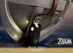 F4F BotW Hylian Shield PVC (Exclusive Edition) - Official -19.jpg