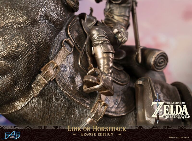 File:F4F Link on Horseback (Bronze Edition) -Official-21.jpg
