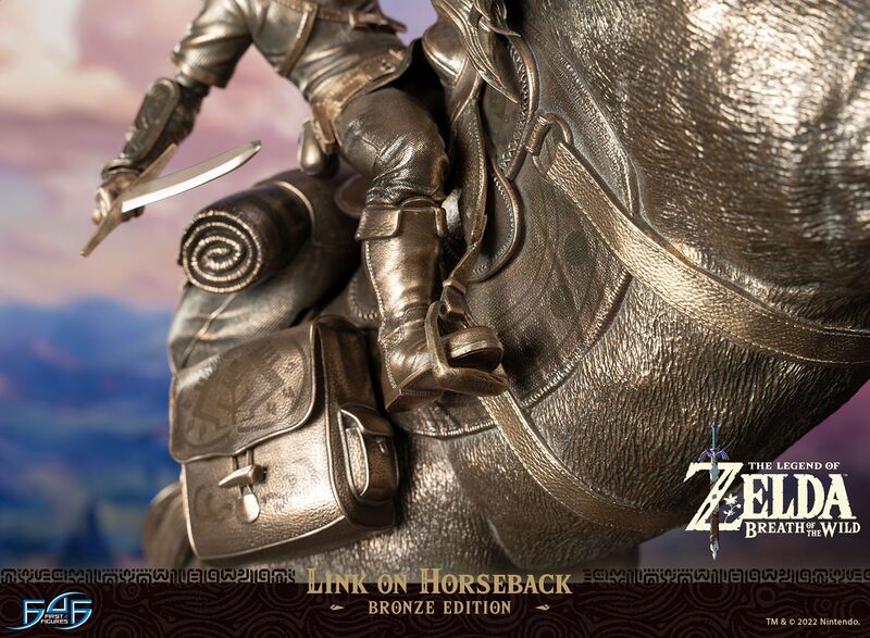 File:F4F Link on Horseback (Bronze Edition) -Official-22.jpg