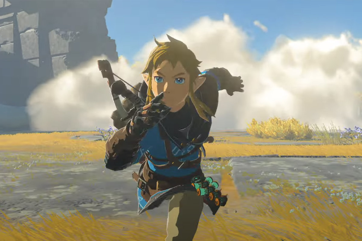 Daily Debate What Is On Link s Hip In The Tears Of The Kingdom Trailer 